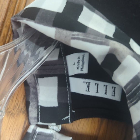 Elle Layered Collard Short Sleeve Blouse Size Women's Large Black Plaid - Picture 3 of 7